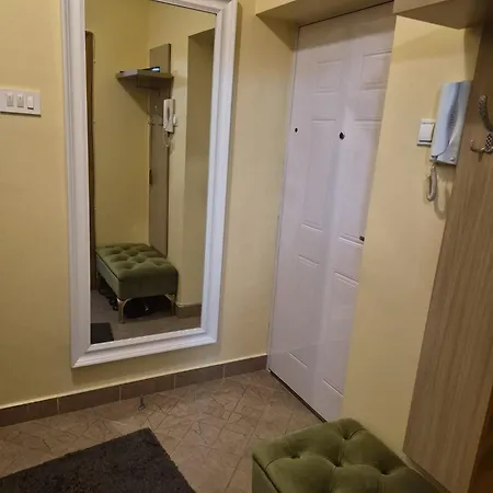 Fine Rest- Spacious & Cozy Lejlighed *