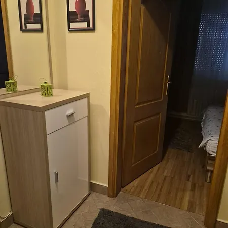 Lejlighed Fine Rest- Spacious & Cozy *